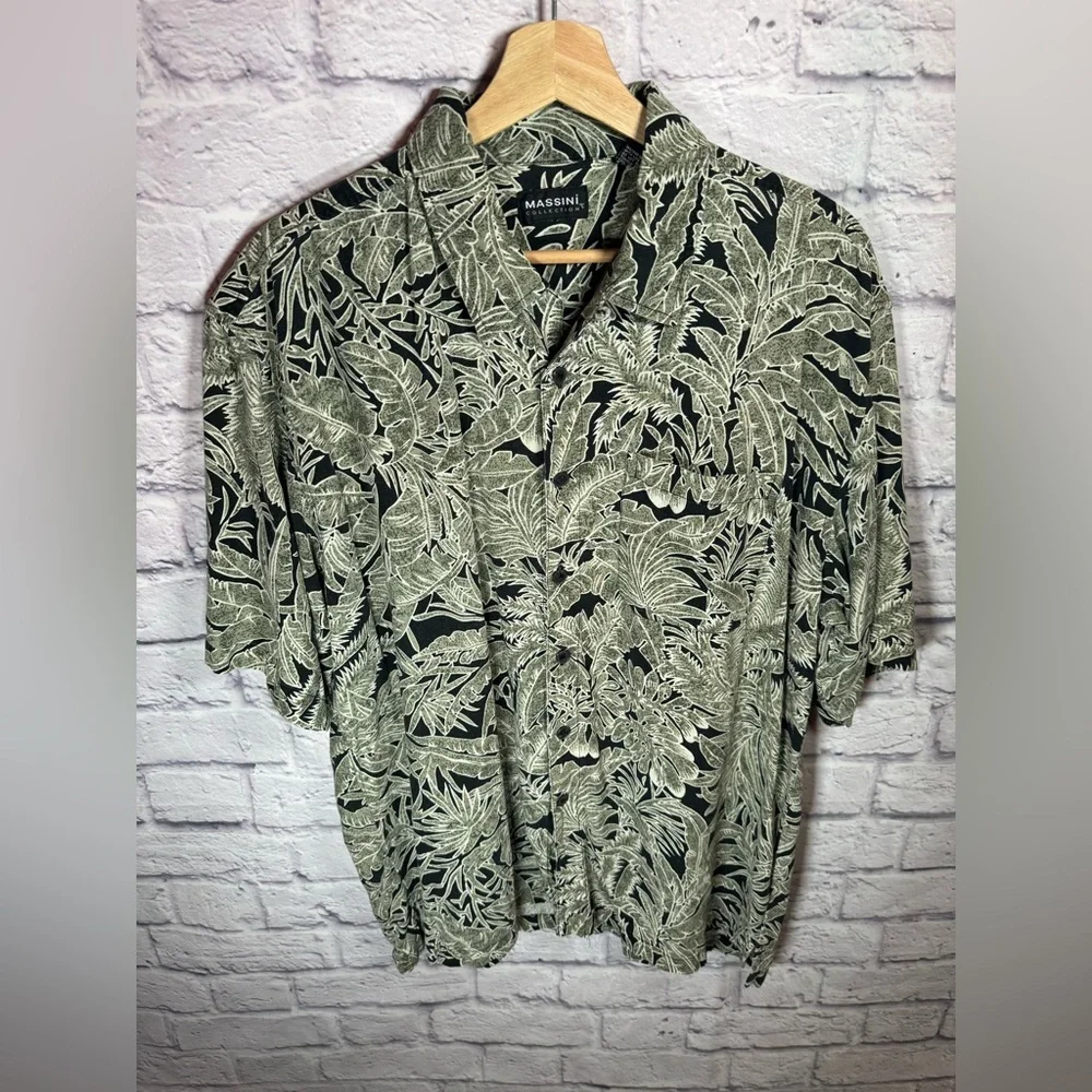 Men’s short sleeve shirt, size‎ large, 100% silk black & green tropical print